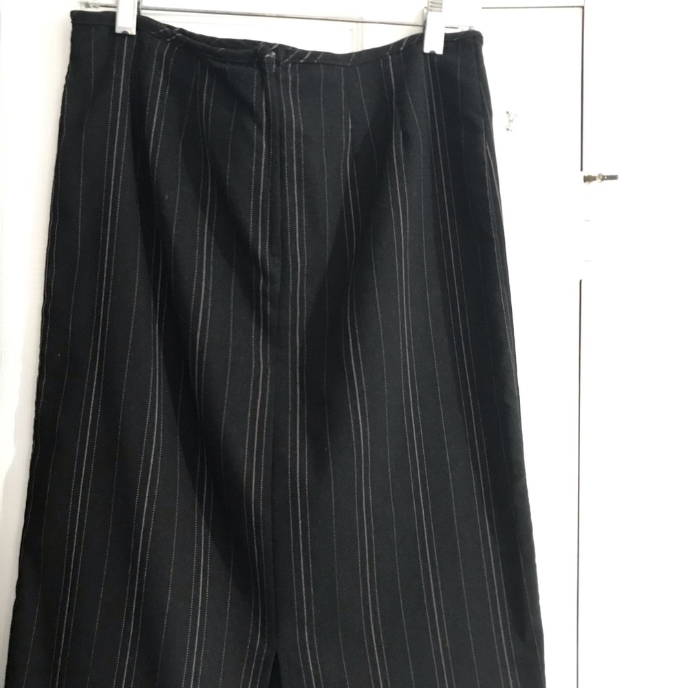 Women’s three-piece skirt suit - Picture 5 of 10